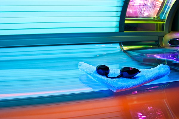 ask-a-doctor-are-tanning-beds-safer-than-lying-in-the-sun