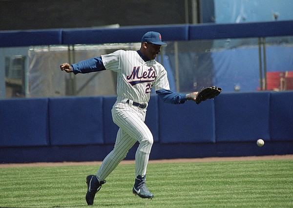 Sports chatter: Happy Bobby Bonilla Day!