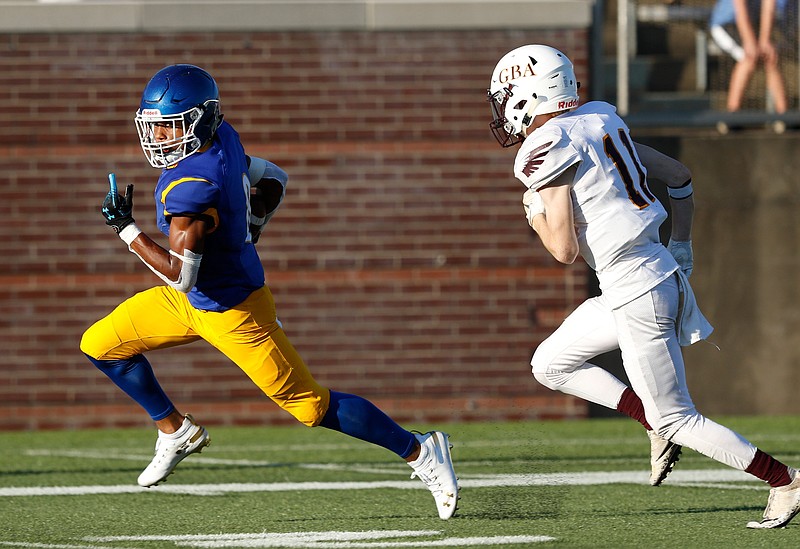 McCallie's massive O-line pushes through at Best of Preps jamboree