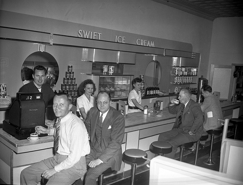 This 1947 photo of an unidentified Chattanooga-area lunch counter is part of the Chattanooga Free Press collection at ChattanoogaHistory.com. Photo contributed by ChattanoogaHistory.com.