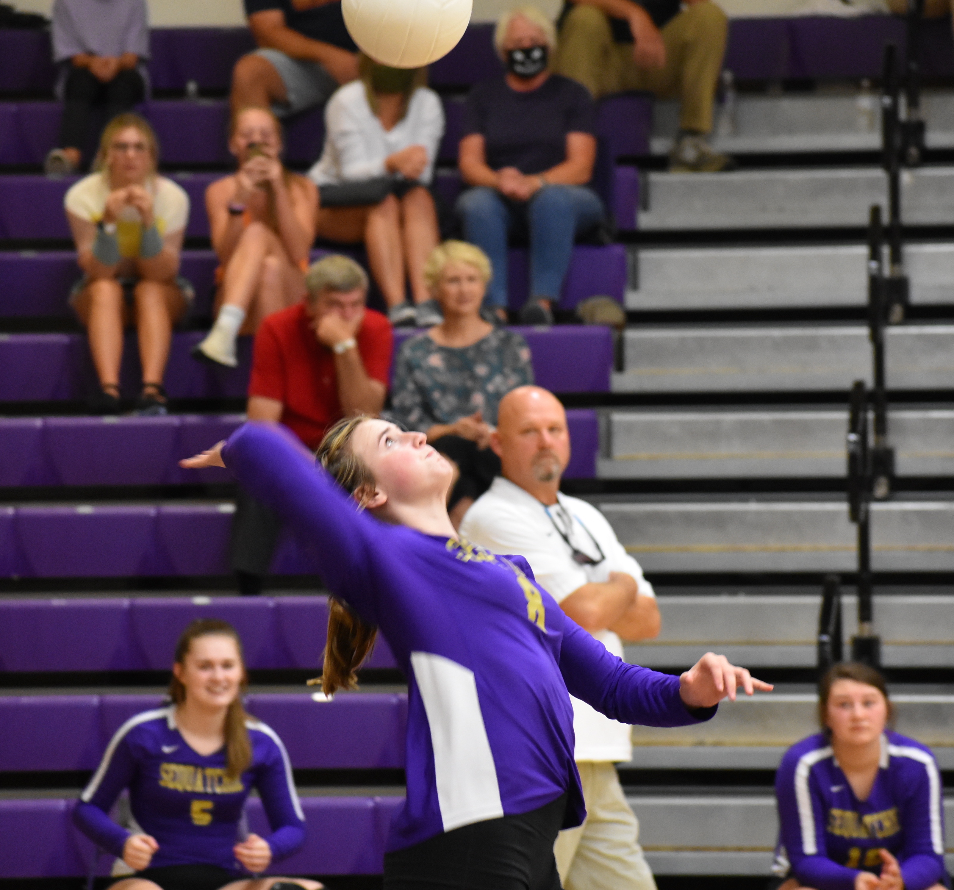 Staff photo by Patrick MacCoon / Sequatchie County's Grace Mitchell serves the ball against Red Bank.