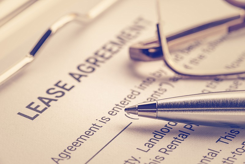 Lease agreement. / Photo credit: Getty Images/iStock/William_Potter