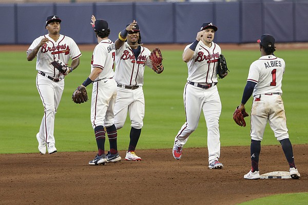 Braves win playoff series for first time since 2001
