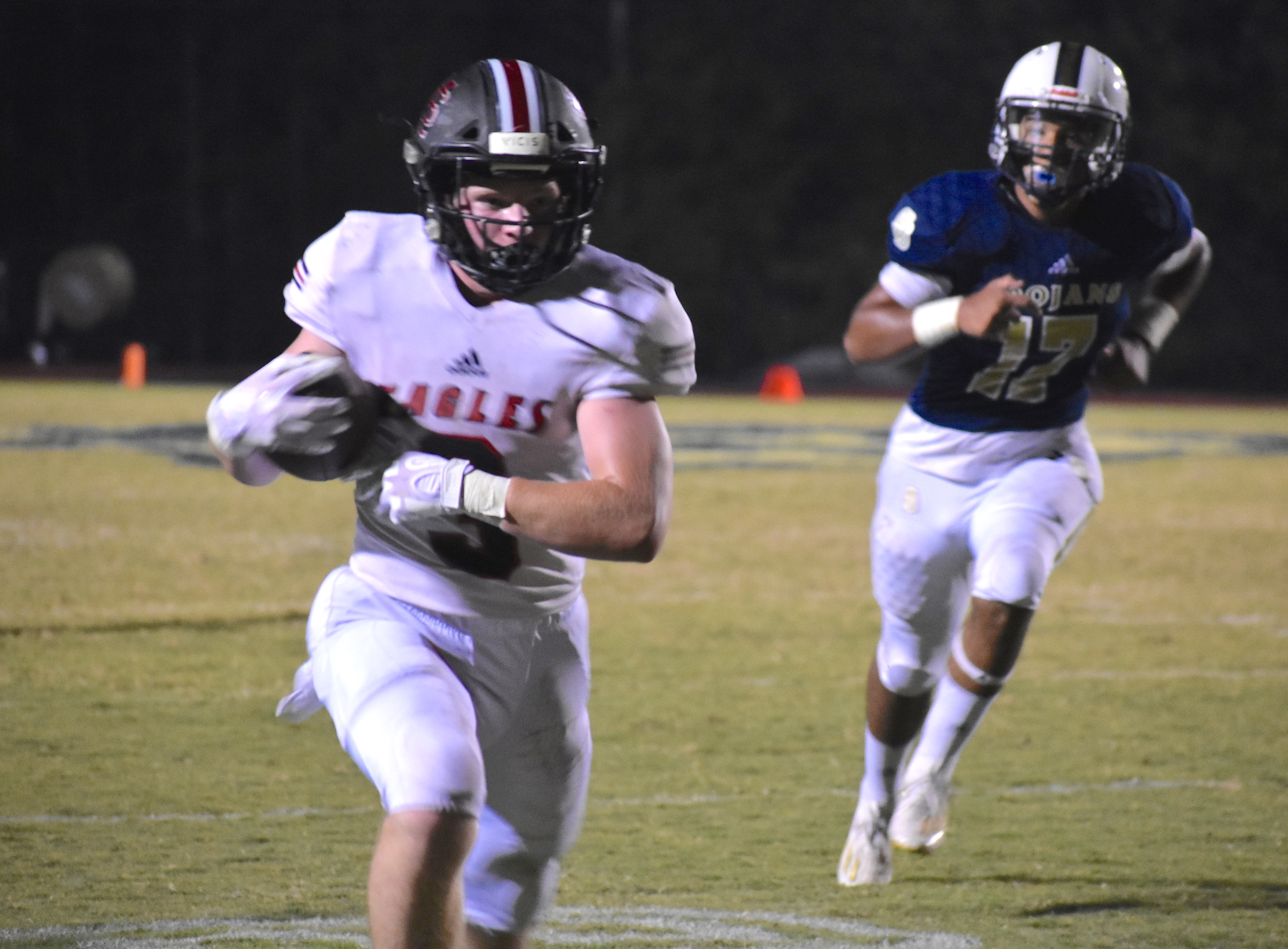 Staff photo by Patrick MacCoon / Signal Mountain's Braden Casner scores on a pass down the right sideline in the first half against Soddy-Daisy. The Trojans won 31-15.