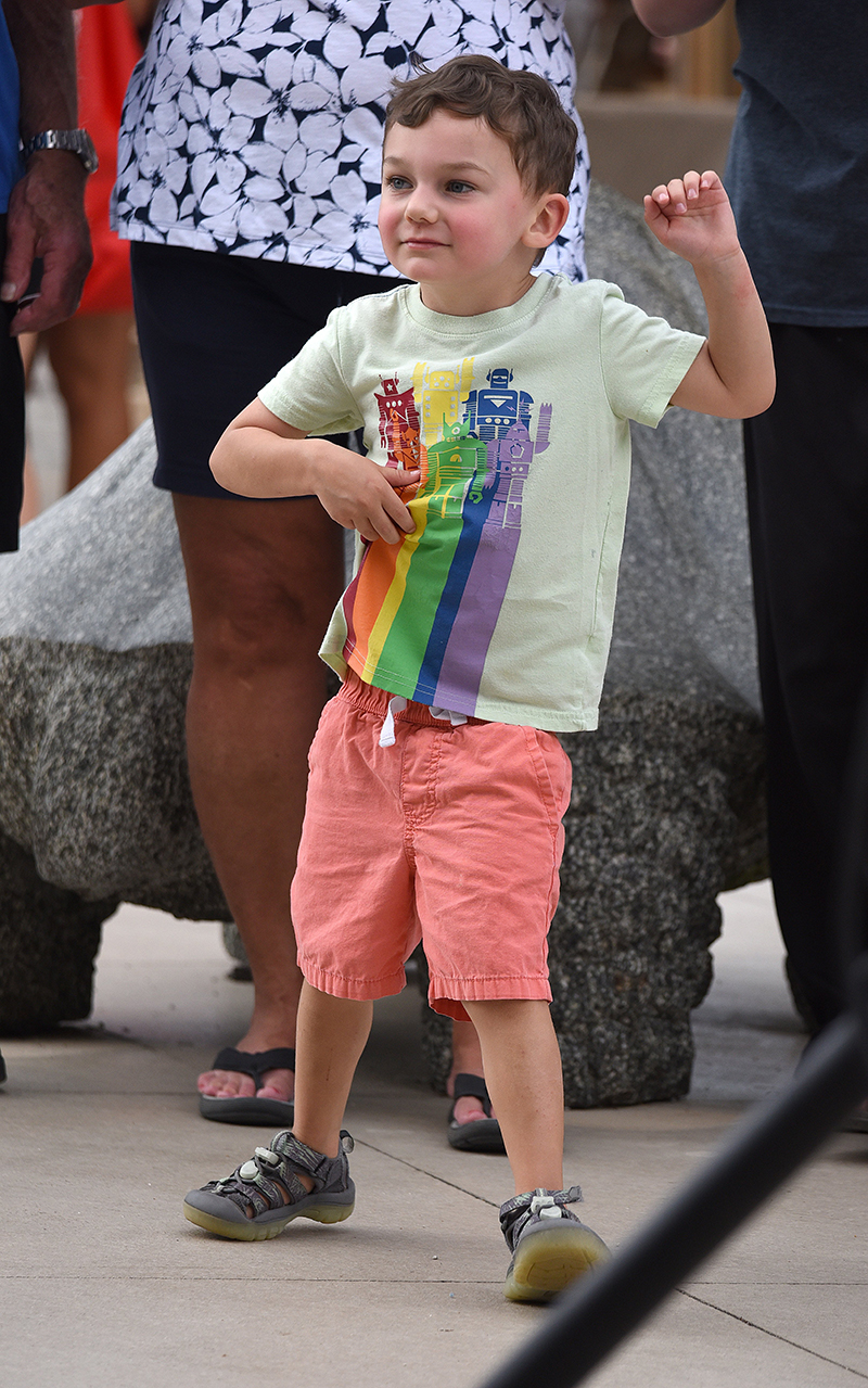 Staff photo by Matt Hamilton / Jaxon Weil, 4, dances to "Bluegrass Express."