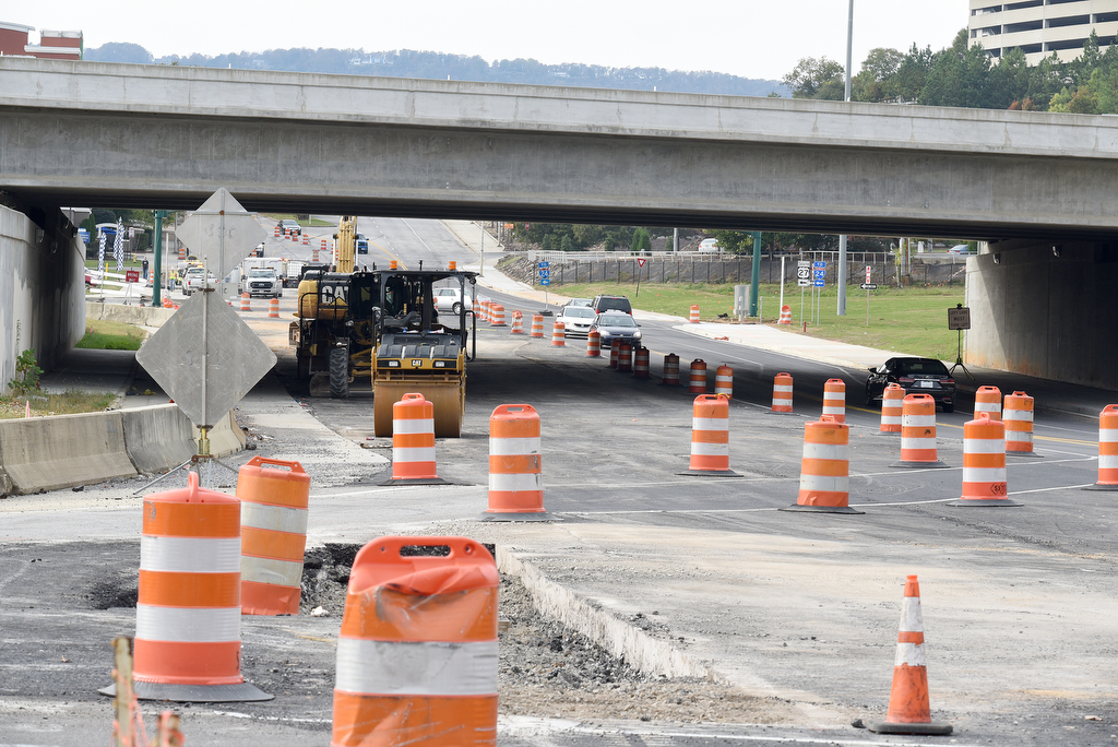 Staff Photo by Matt Hamilton / Construction continues on a US Highway 27 overpass over W. MLK Blvd. on Thursday, Nov. 5, 2020. Construction crews on the $143.2 million U.S. Highway 27 improvement project in downtown Chattanooga are working on the last details and are on schedule to complete the project by the end of the year. Dement Construction Co., LLC is the contractor on the project that started in late 2015.