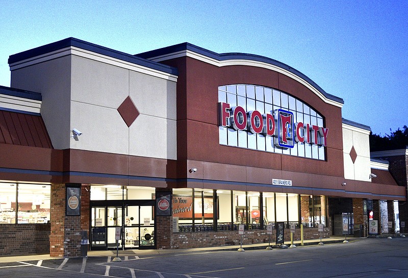 Staff photo by Robin Rudd / Food City supermarket on Brainerd Road as shown in 2018