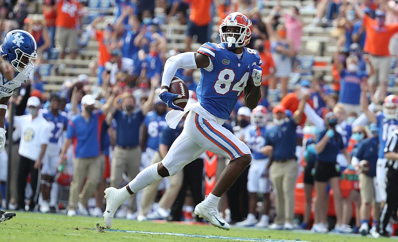 Florida photo by Alex de la Osa / Florida junior tight end Kyle Pitts had five catches for 99 yards and three touchdowns during last Saturday's 34-10 win over Kentucky.