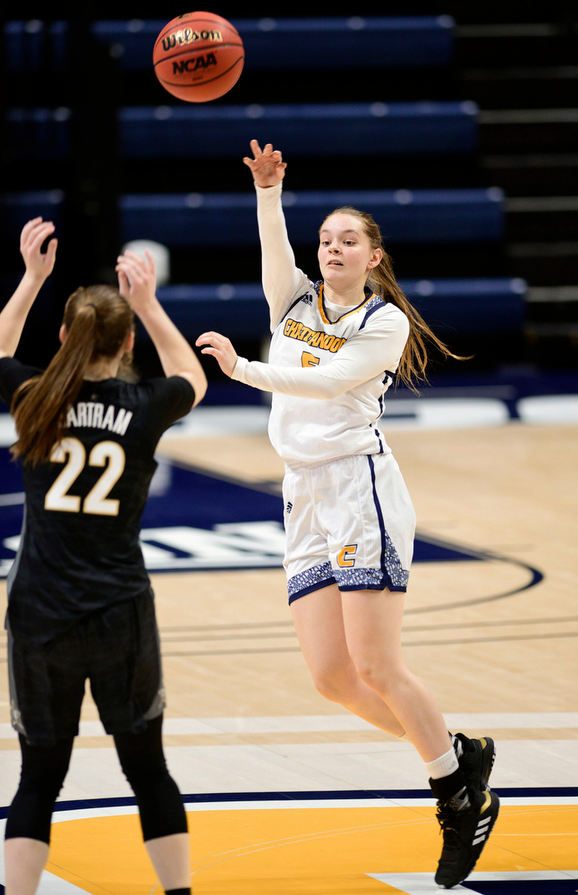 Staff Photo by Robin Rudd / UTC's Sigrun Ólafsdóttir (5) passes to break the Vanderbilt press. The University of Tennessee at Chattanooga lost a close home game to Vanderbilt, 80-78 in NCAA women's basketball at the McKenzie Arena on December 13, 2020. .