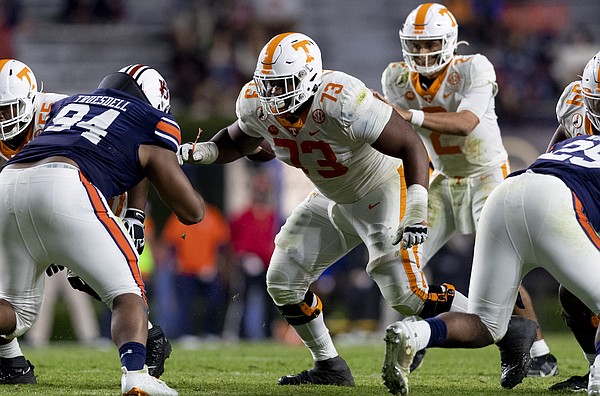 Trey Smith to Remain with Tennessee for Senior Season - Sports Illustrated  Tennessee Volunteers News, Analysis and More