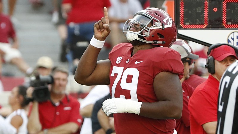 Crimson Tide photos / Alabama fifth-year senior offensive lineman Chris Owens, who started at center during the Crimson Tide's playoff run, announced Friday afternoon that he will return to Tuscaloosa for the 2021 season.