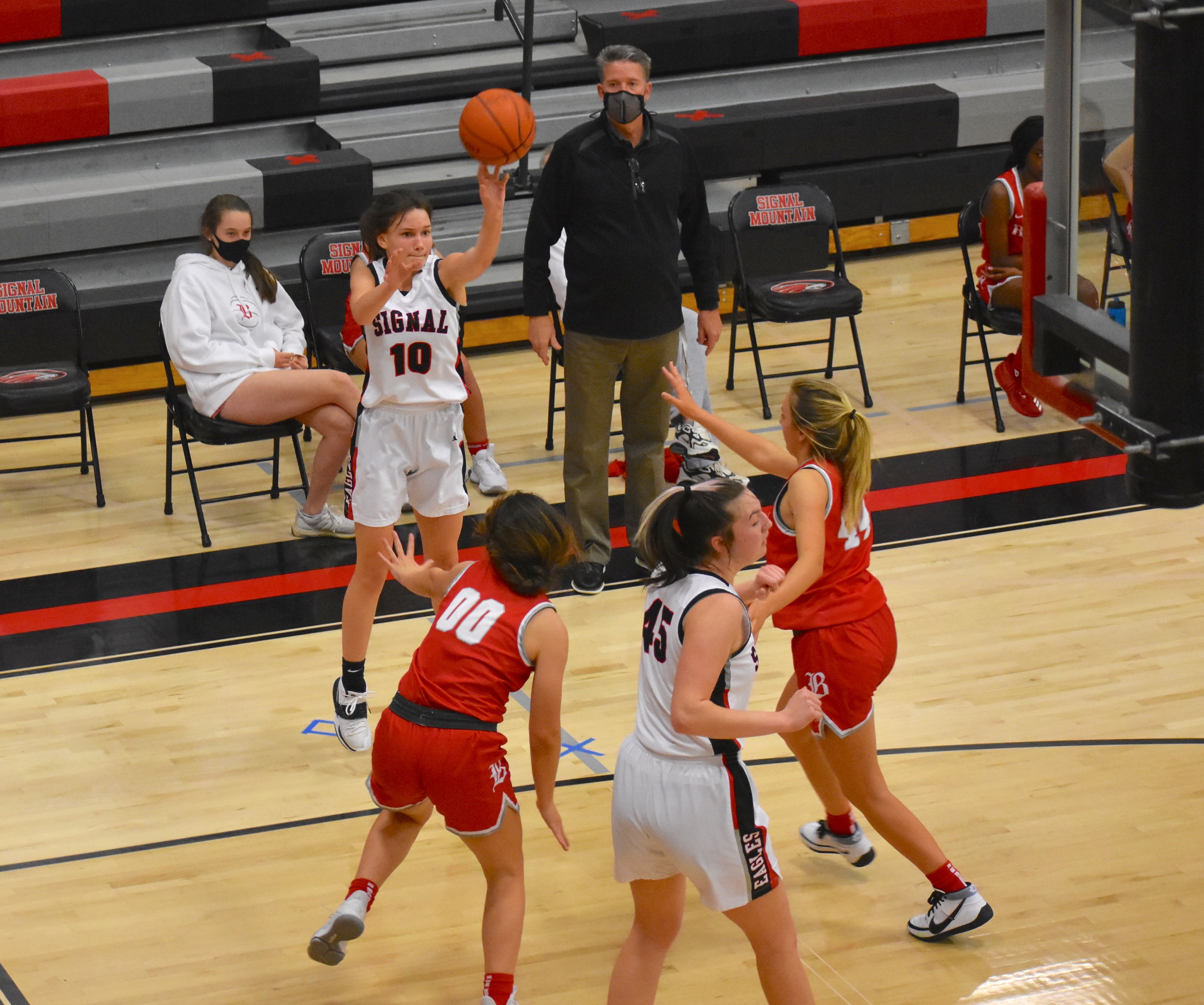 Staff photo by Patrick MacCoon / Signal Mountain junior Janie Kennedy (10) contribued 12 points in Tuesday's home victory over Baylor.