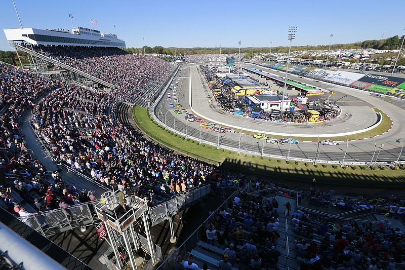 Martinsville Speedway a tough little track that rewards patience ...