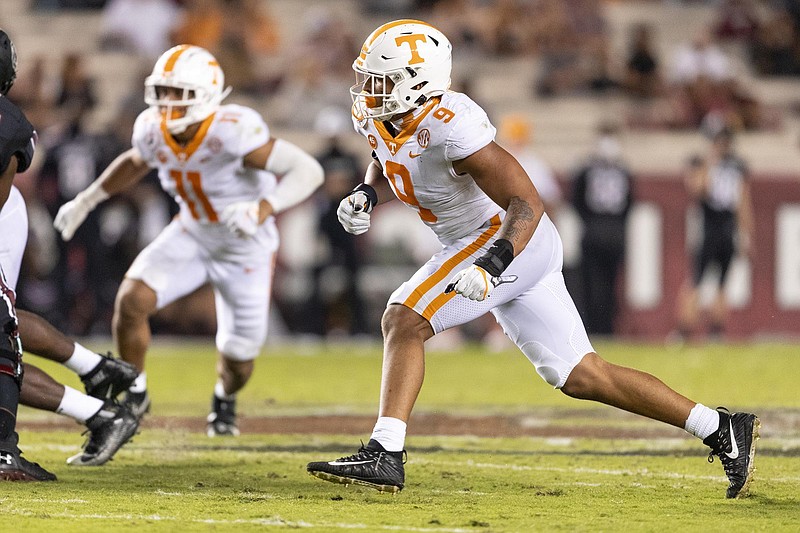 Tennessee Athletics photo / Tennessee's Tyler Baron played strongside linebacker last season as a freshman but has split time this spring between outside linebacker and defensive end.