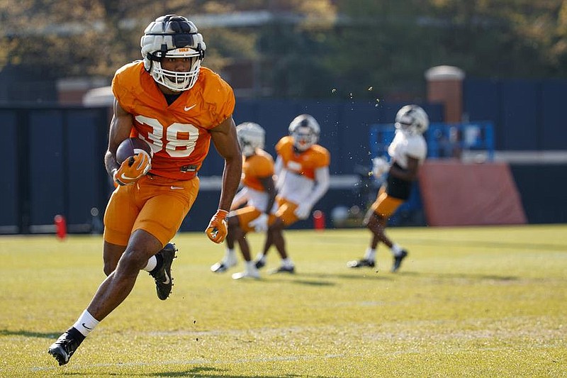 Tennessee Athletics photo by Andrew Ferguson / Tennessee fifth-year senior Solon Page is the leader of the inside linebackers this spring, according to Volunteers linebackers coach Brian Jean-Mary.