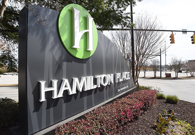 Chattanoogabased CBL's earnings rise, sees stronger traffic at centers