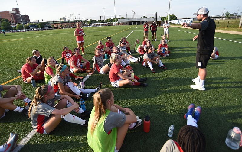 Staff photo by Matt Hamilton / Lady Red Wolves coach Luke Winter talks to his players during halftime of an intrasquad scrimmage on May 21 at the UTC Sports Complex. Winter, a former Chattanooga FC star, is in his first season leading the Lady Red Wolves, who will play their home opener on June 6 at CHI Memorial Stadium.