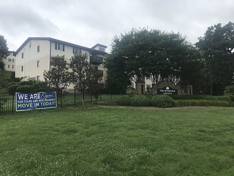 Photo by Dave Flessner / The Dominion Group in Knoxville bought the 269-unit Riverview Grande apartments this week for $41.7 million.