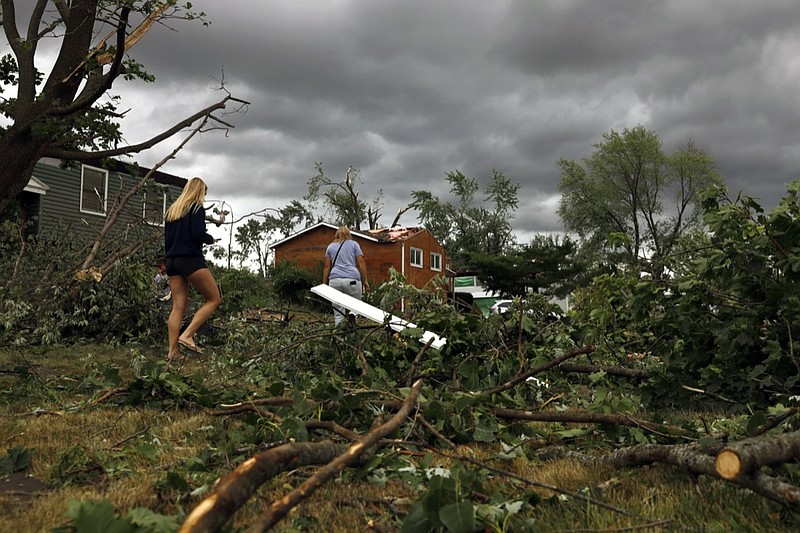 Tornado Sweeps Through Suburban Chicago, Causing Damage | Chattanooga ...