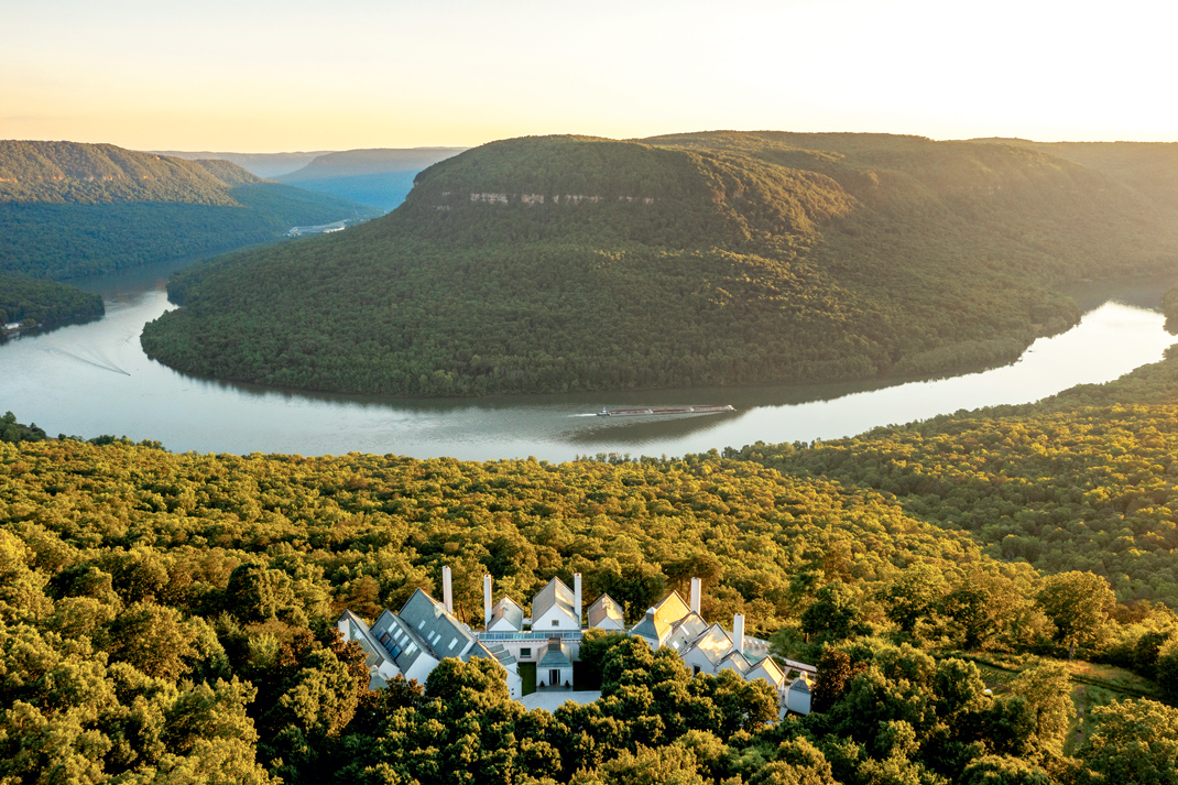 Photography by Jesse Hunter / @TeamMediaServices / The Mills home on Skillet Gap Road boasts the best of amenities and unrivaled views of the Tennessee River Gorge. And it can be yours for $7 million.