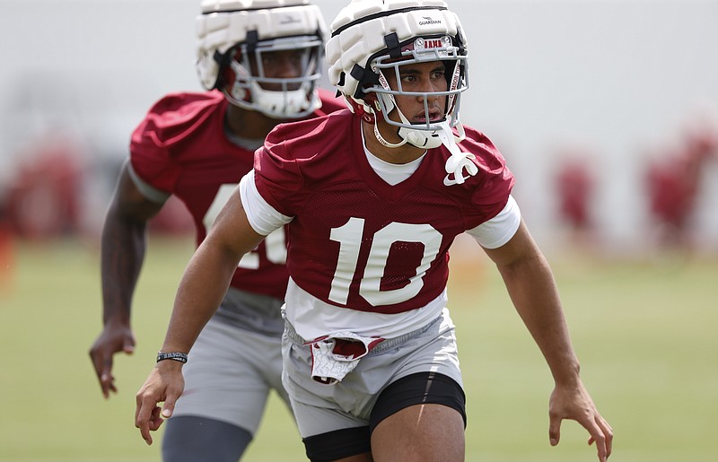 Alabama photo by Kent Gidley / Former Tennessee linebacker Henry To'o To'o hasn't taken long to impress his new teammates at Alabama.