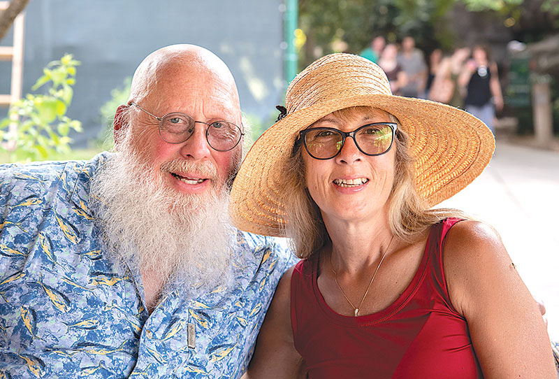 Photo by Mark Gilliland / Jeff & Debi Siren