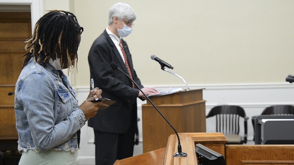 A mother got an eviction notice. Then, she fought