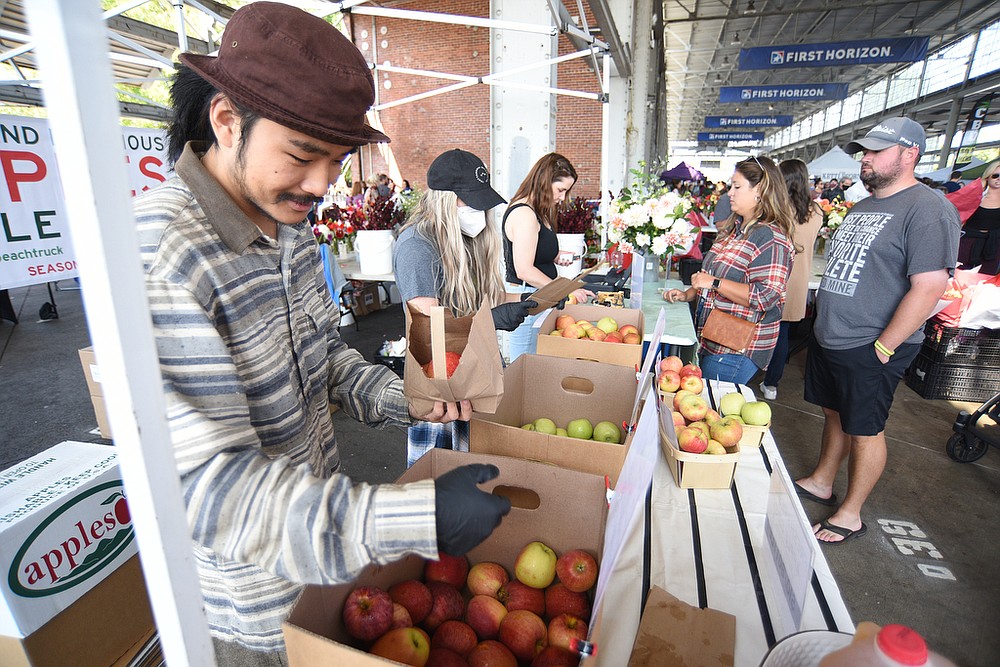 Chattanooga Market celebrates fall with apple festival Chattanooga