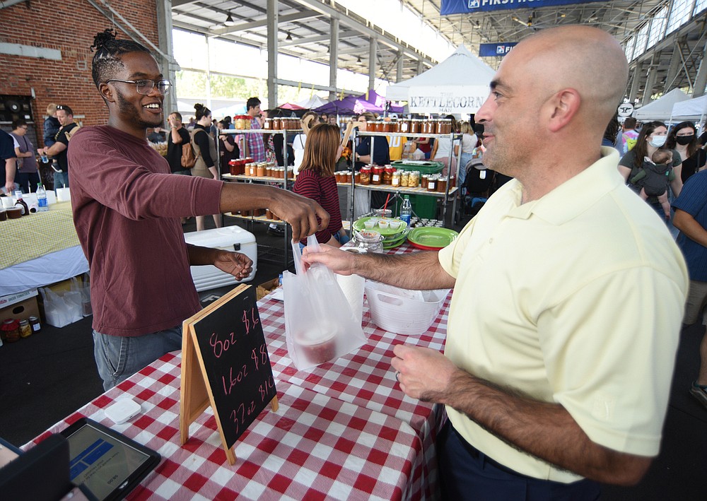 Chattanooga Market celebrates fall with apple festival Chattanooga