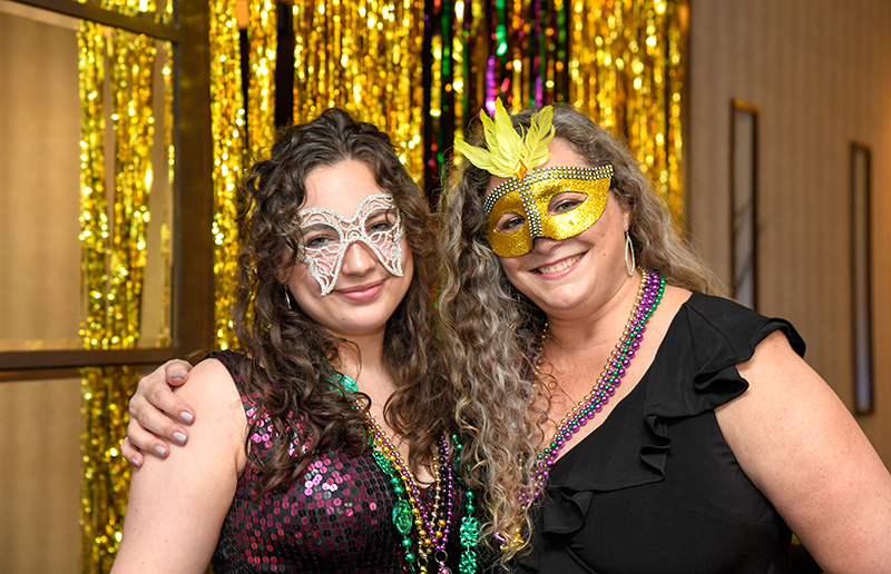 Photo by Mark Gilliland / Alex and Jen Lambert