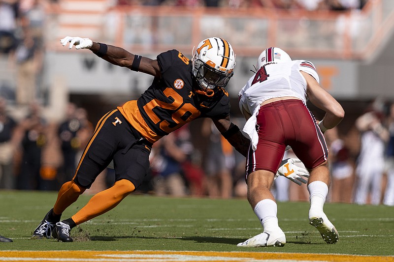 Tennessee Athletics photo by Andrew Ferguson / Tennessee redshirt sophomore defensive back Brandon Turnage, a transfer from Alabama, closes in on South Carolina quarterback Luke Doty during Saturday's 45-20 blowout victory by the Vols.