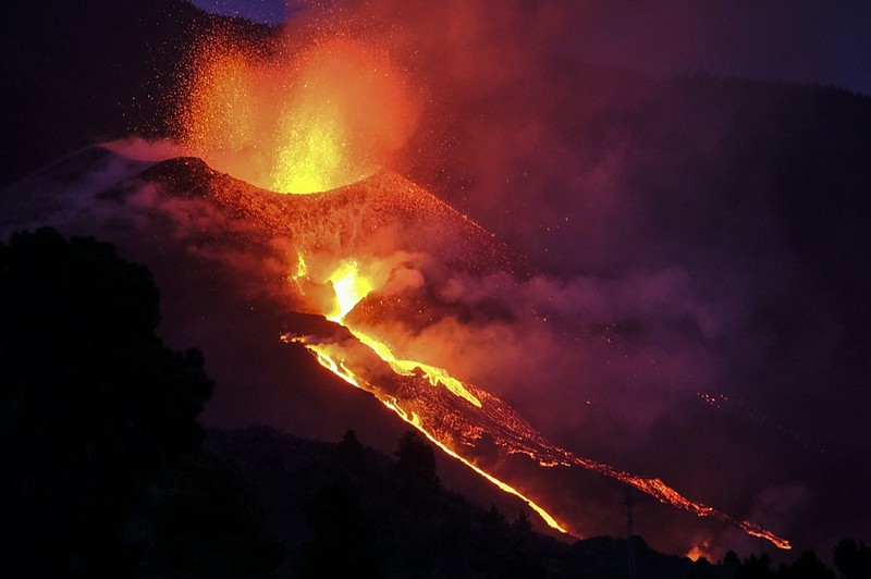 Lava flows from a volcano on the Canary island of La Palma, Spain, Saturday Oct. 2, 2021. (AP Photo/Daniel Roca)


