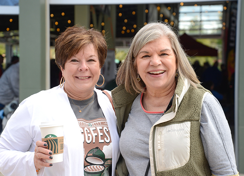 Photo by Mark Gilliland / Nancy McAlister and Kay Datz