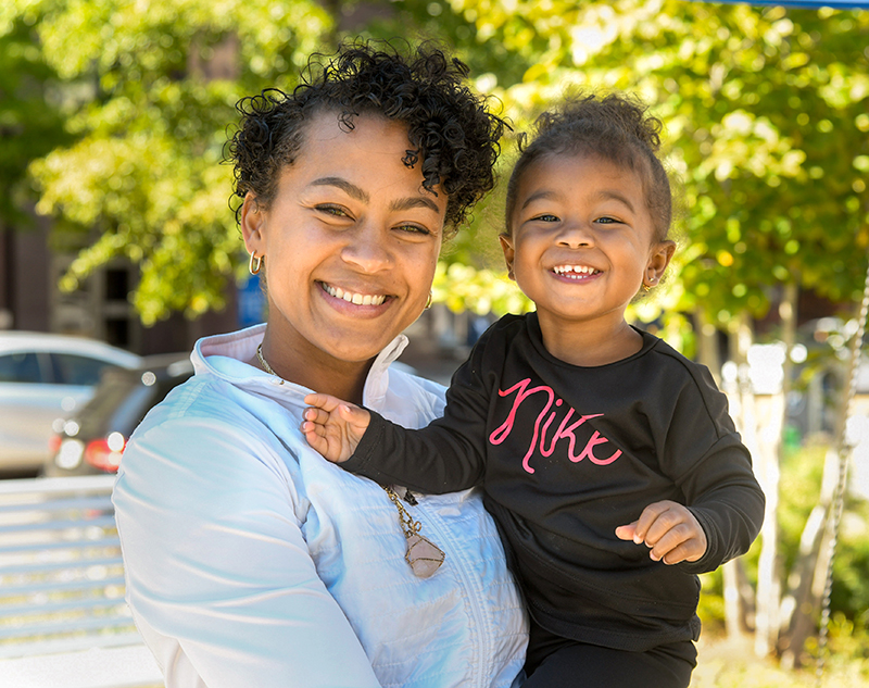 Photo by Mark Gilliland / Shey and Shuri Jordan