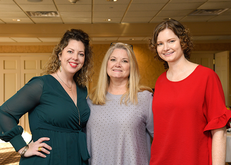 Photo by Mark Gilliland / Liz Simmons and Sharon and Mandy Hlubek