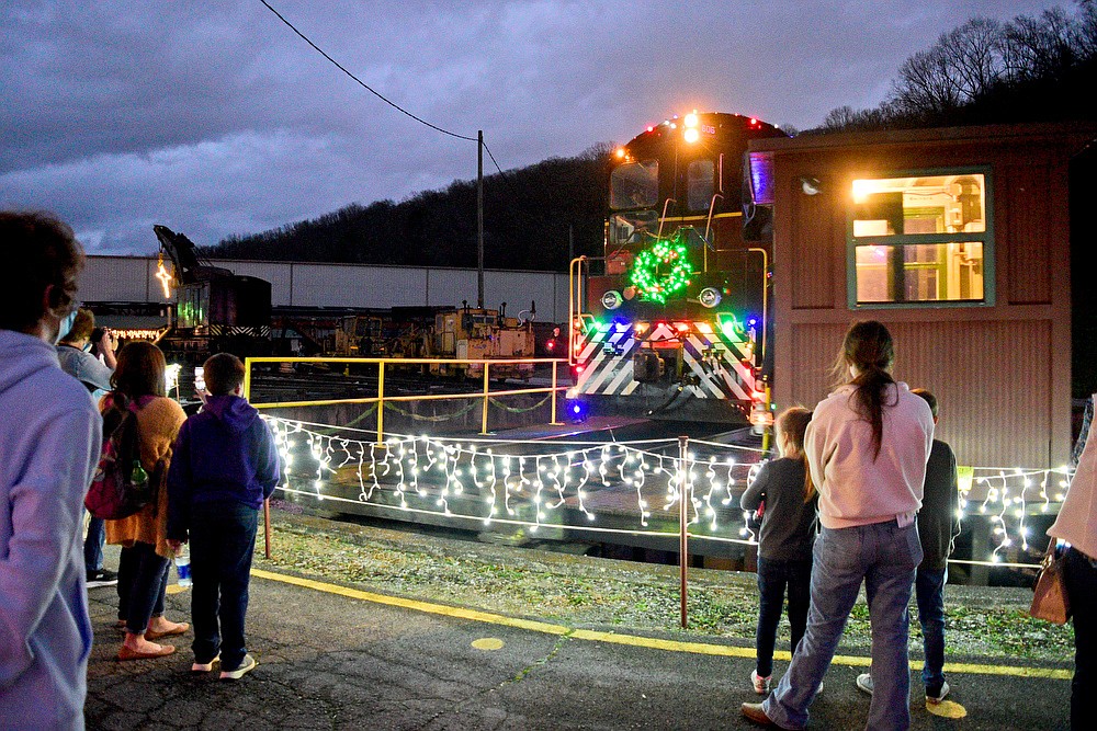 Holiday Light Train Chattanooga Times Free Press