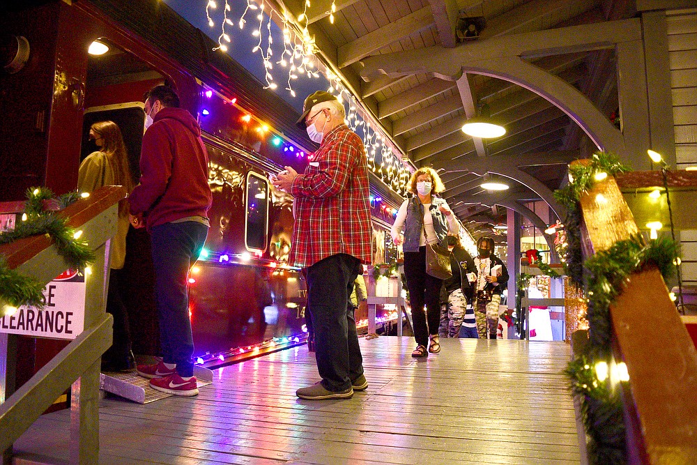 Holiday Light Train Chattanooga Times Free Press