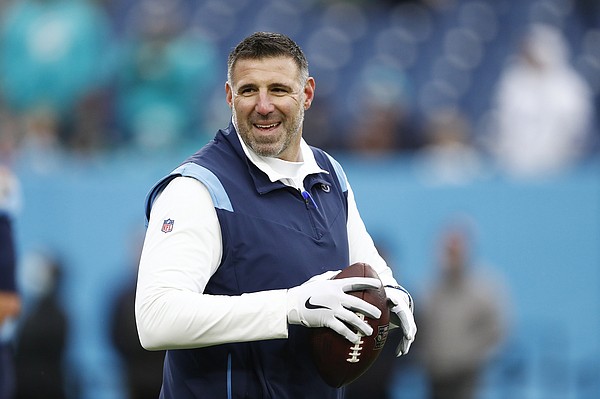 Tennessee Titans head coach Mike Vrabel watches from the sideline during  the second half of an NFL football game against the Minnesota Vikings,  Saturday, Aug. 19, 2023, in Minneapolis. (AP Photo/Charlie Neibergall