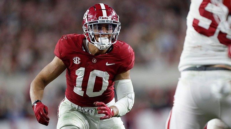 Crimson Tide photos / Alabama junior middle linebacker Henry To'o To'o led the Crimson Tide in tackles this past season with 112 and announced Friday that he would return for his senior year.