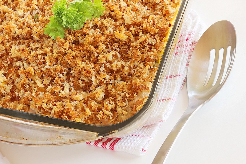 The best crust for your chicken or tuna casserole, shredded fresh bread, a bit of sautéed butter and you're done. Crispy, crunchy and absolutely delicious breadcrumbs. / 