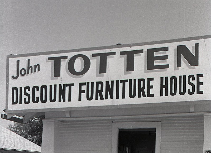 Photo by Bob Sherrill, Chattanooga News-Free Press / The sign for Totten's Discount Furniture in East Ridge is shown in this 1965 photo that appeared in the Chattanooga News-Free Press.