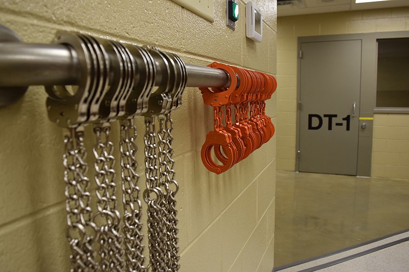 Bill limiting shackles on pregnant inmates heads to Tennessee governor