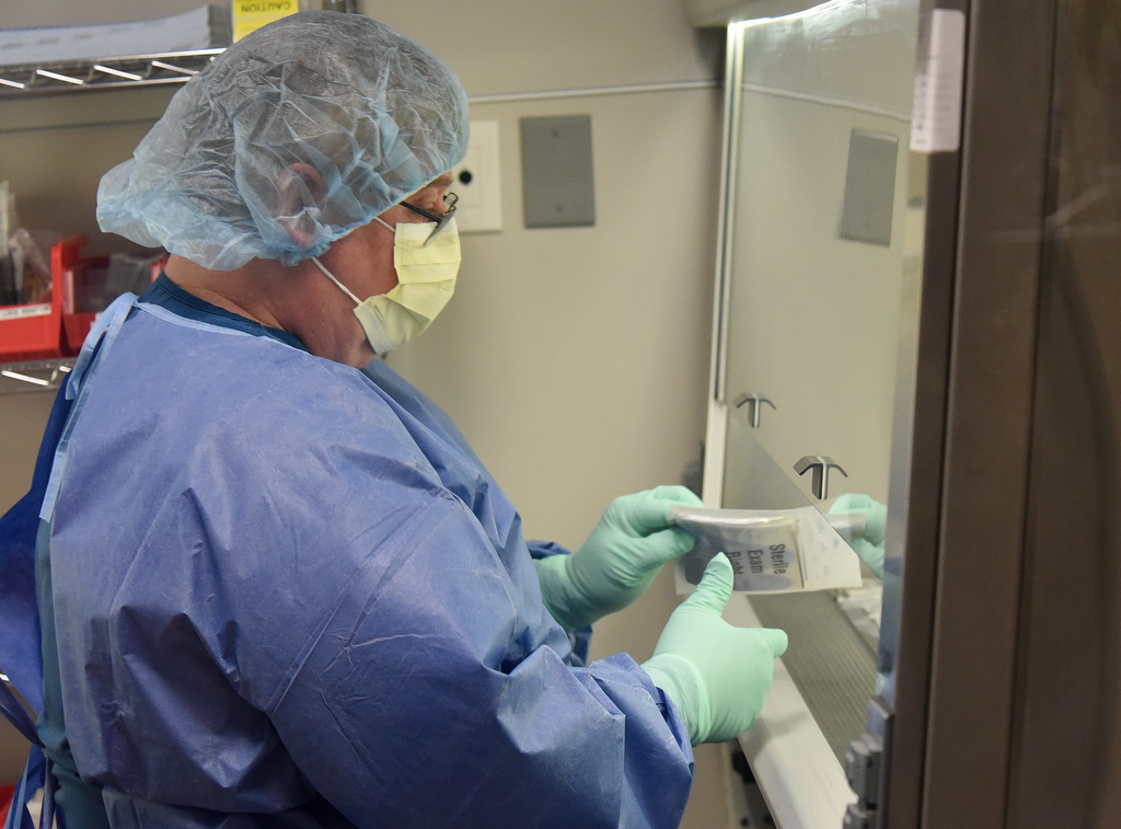 Staff Photo by Matt Hamilton / Technician David Hawthorne mixes chemotherapy medicines at Peeples Cancer Institute on Thursday, January 20, 2022 in Dalton, Ga.