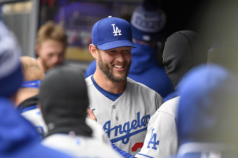 Dodgers debut new, all blue uniforms