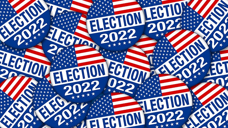 2022 Election campaign buttons, election poll, vote tile. / Getty Images/iStock/sanfel