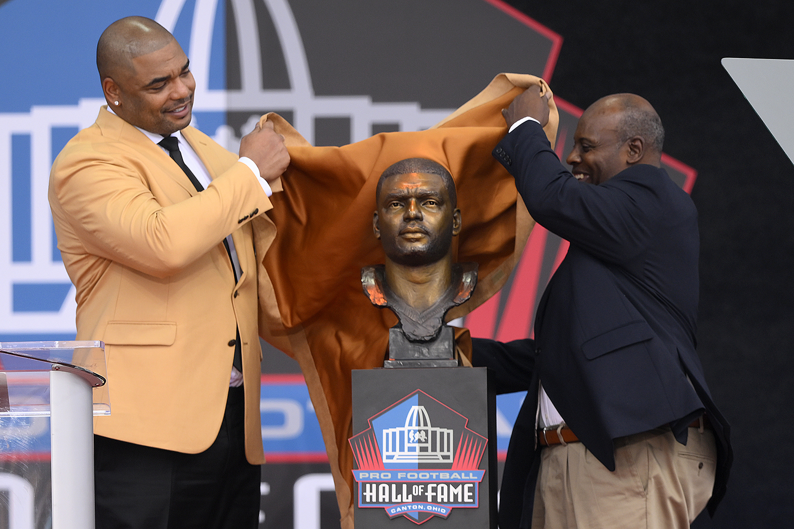 Cliff Branch ends long Pro Football Hall of Fame wait