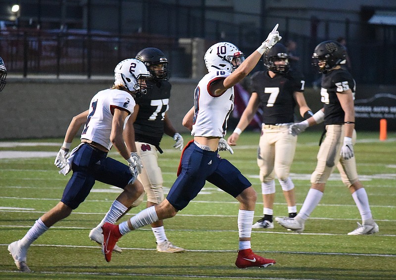 Staff photo by Matt Hamilton / Heritage quarterback Kaden Swope (10) returns as the starter for the Generals this season after passing for more than 1,000 yards and rushing for more than 700 as a junior.