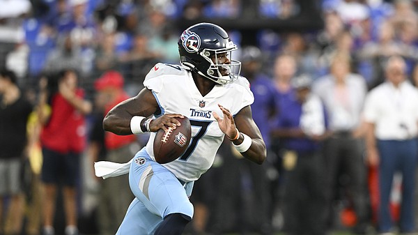 Titans Rookie QB Malik Willis Having Fun, and Making Strides