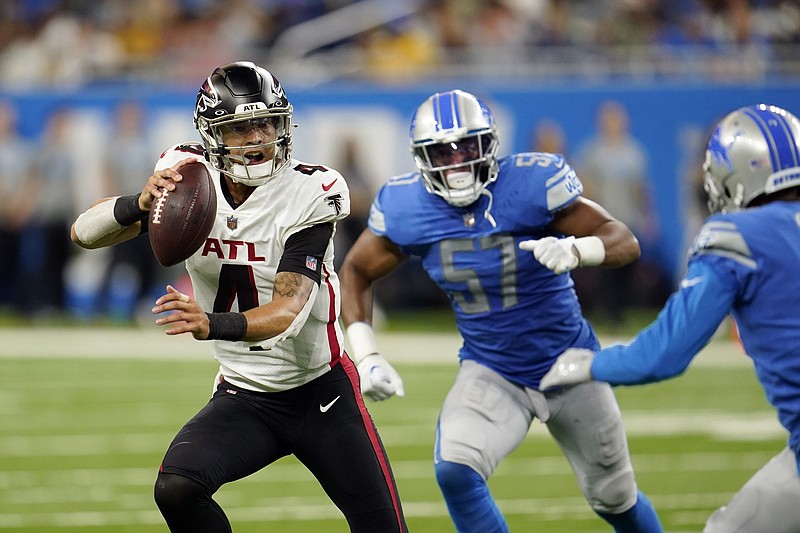 Rookie QB Desmond Ridder leads Falcons to comeback win in