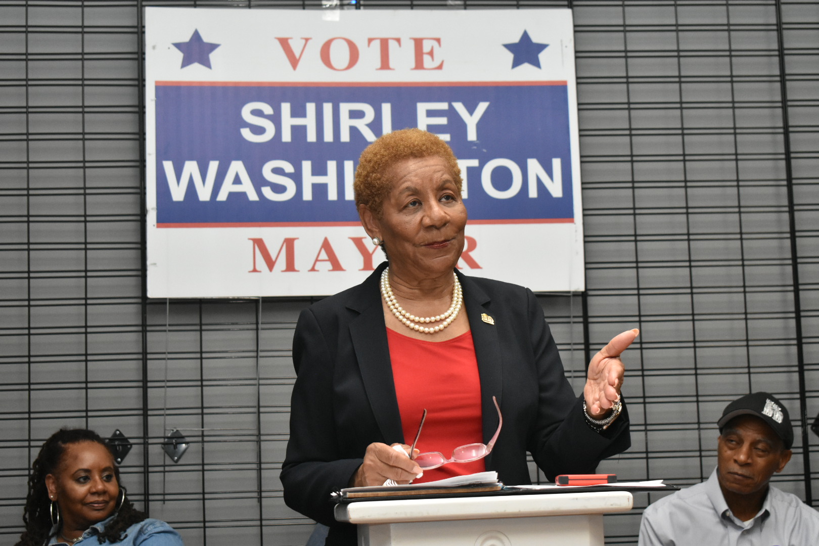 Flowers wins mayoral primary runoff over Washington; Fells wins Ward 3 ...